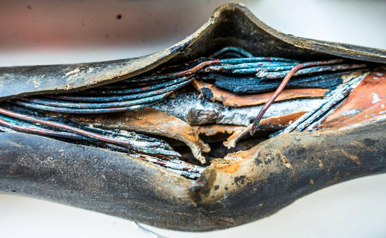 Опасность возгорания электропроводки в вашем доме Полное руководство по пожарам, 111 (1)